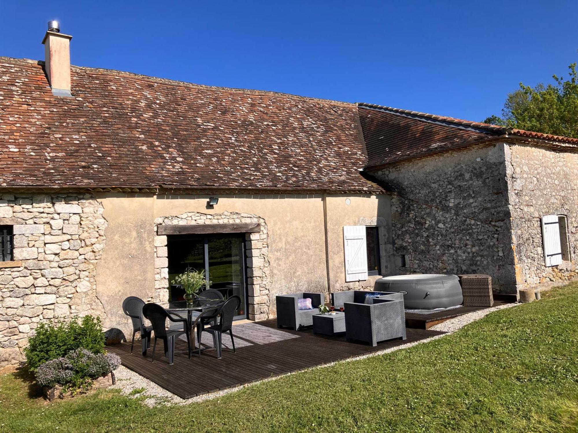 Perigourdine Avec Spa Et Vue Pomport Exterior foto
